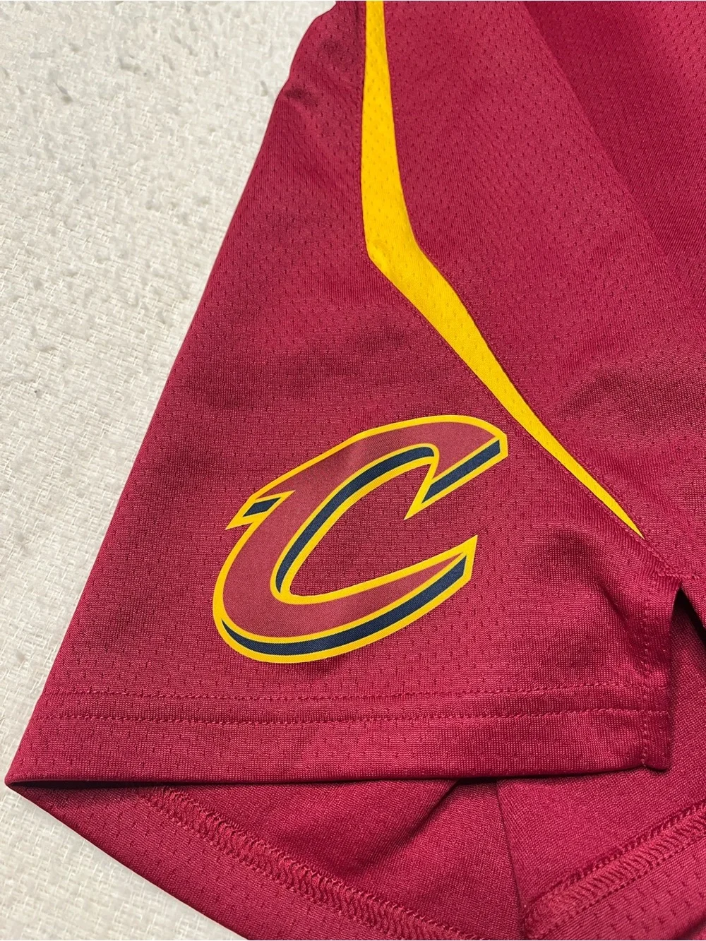 Nike NBA Cleveland Cavaliers Red Basketball Shorts Mens 34 M Lebron James Jersey